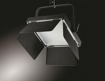 Zestawy oświetleniowe LED do zastosowań wewnętrznych / zewnętrznych do fotografii